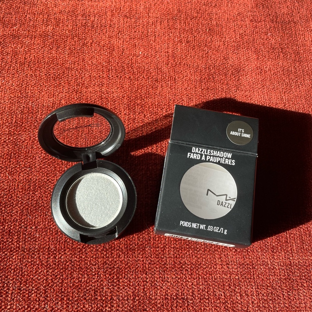 MAC Eyeshadow- It’s About Shine